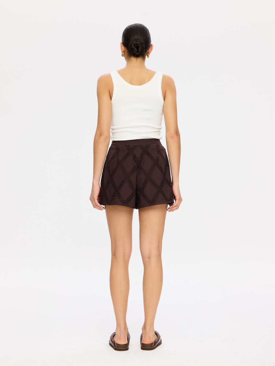 H18CHO-Izzy-Short-Chocolate-03