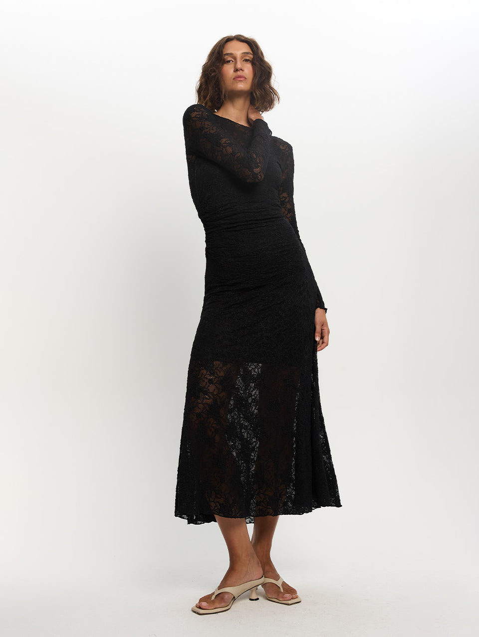 Marie-Lace-Maxi-Dress-Black-Vibe-06jpg