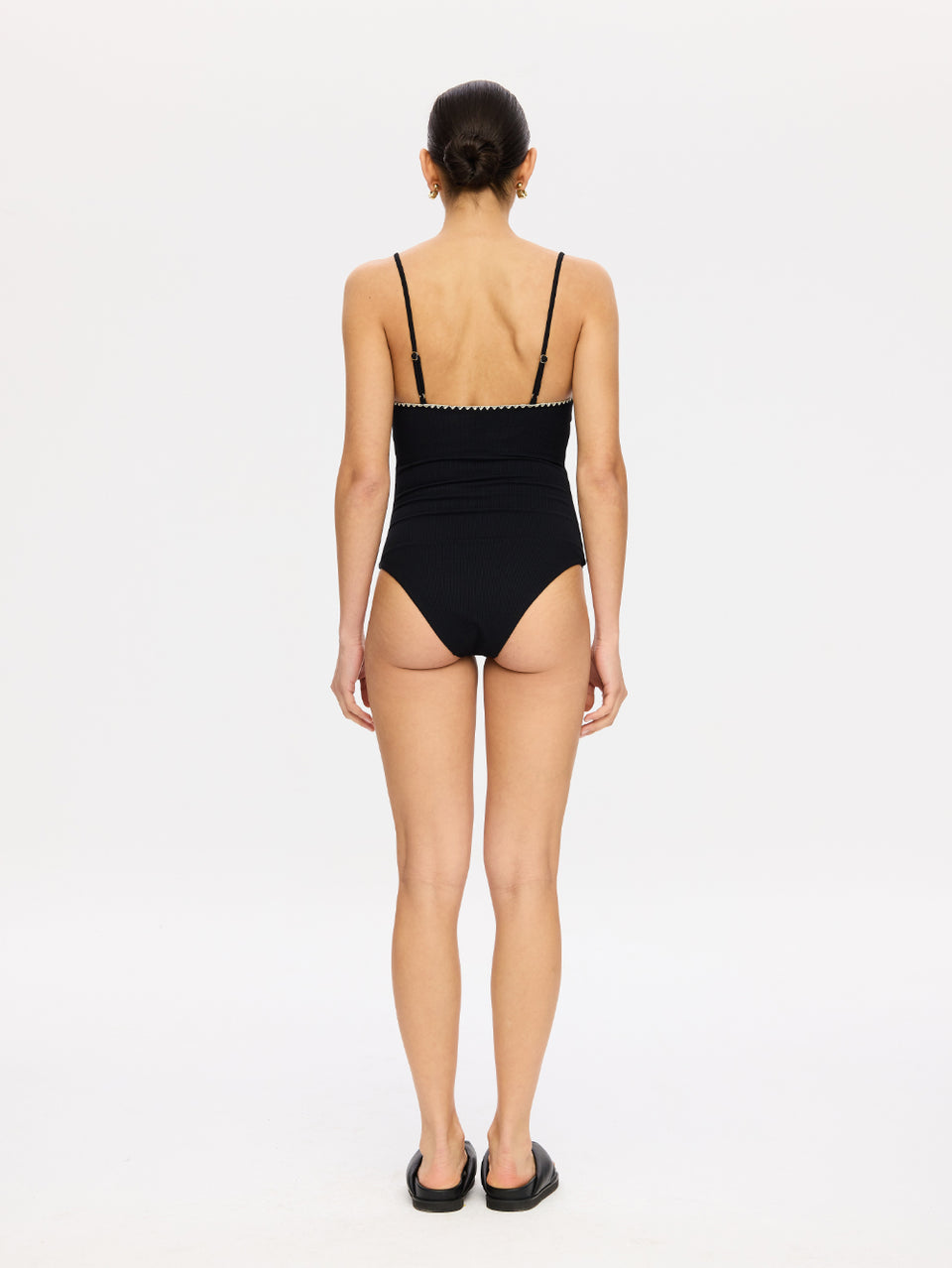 OW2BLK-Xena-One-Piece-Black-03